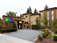 Holiday Inn Express Hotel and Suites Surrey 3*