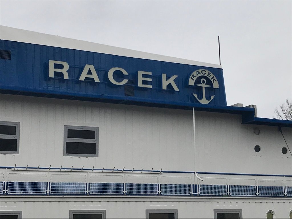 Botel Racek 3*