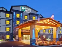 Holiday Inn Express and Suites Courtenay - Comox Valley 3*