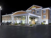 Holiday Inn Express Hotel and Suites 1000 Islands - Gananoque 3*