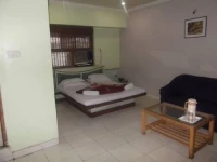 Paras Hotel 1*