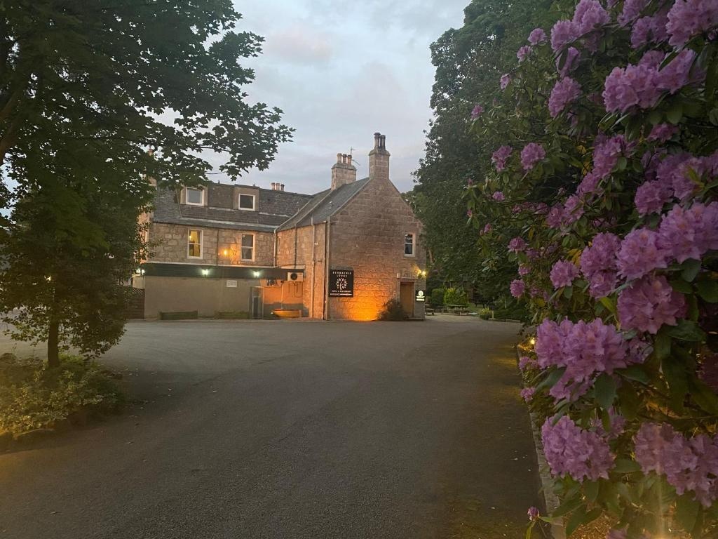 Bennachie Lodge Hotel 3*
