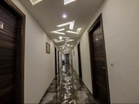 OYO Rooms High Court SG Highway 