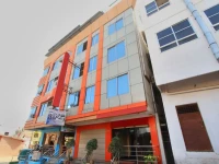 Hotel Pearl Inn 