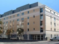 Sejours et Affaires Clairmarais Reims 3*