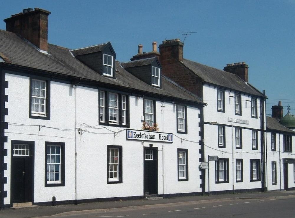 Ecclefechan Hotel 3*