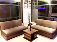 OYO Premium Harish Mukherjee Road 