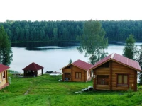 Лесное озеро база отдыха 