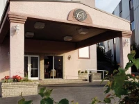 Chateau Nova Hotel and Suites 3*