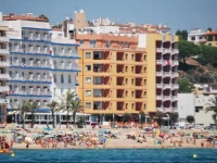 Apartamentos Elvira 