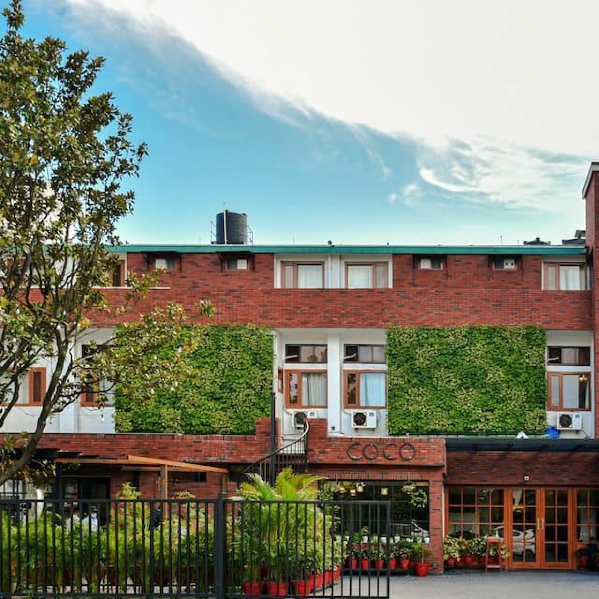 Hotel LP Residency 3*