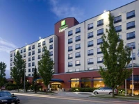 Holiday Inn Express Vancouver Airport Hotel 3*