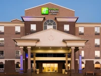 Holiday Inn Express Hotel and Suites South Regina 3*