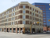 Holiday Inn Express Hotel and Suites Downtown Regina 3*