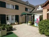 LOree De Chartres 2*