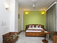 OYO Rooms Hazrat Nizamuddin 