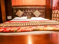 Hotel Glow Inn 