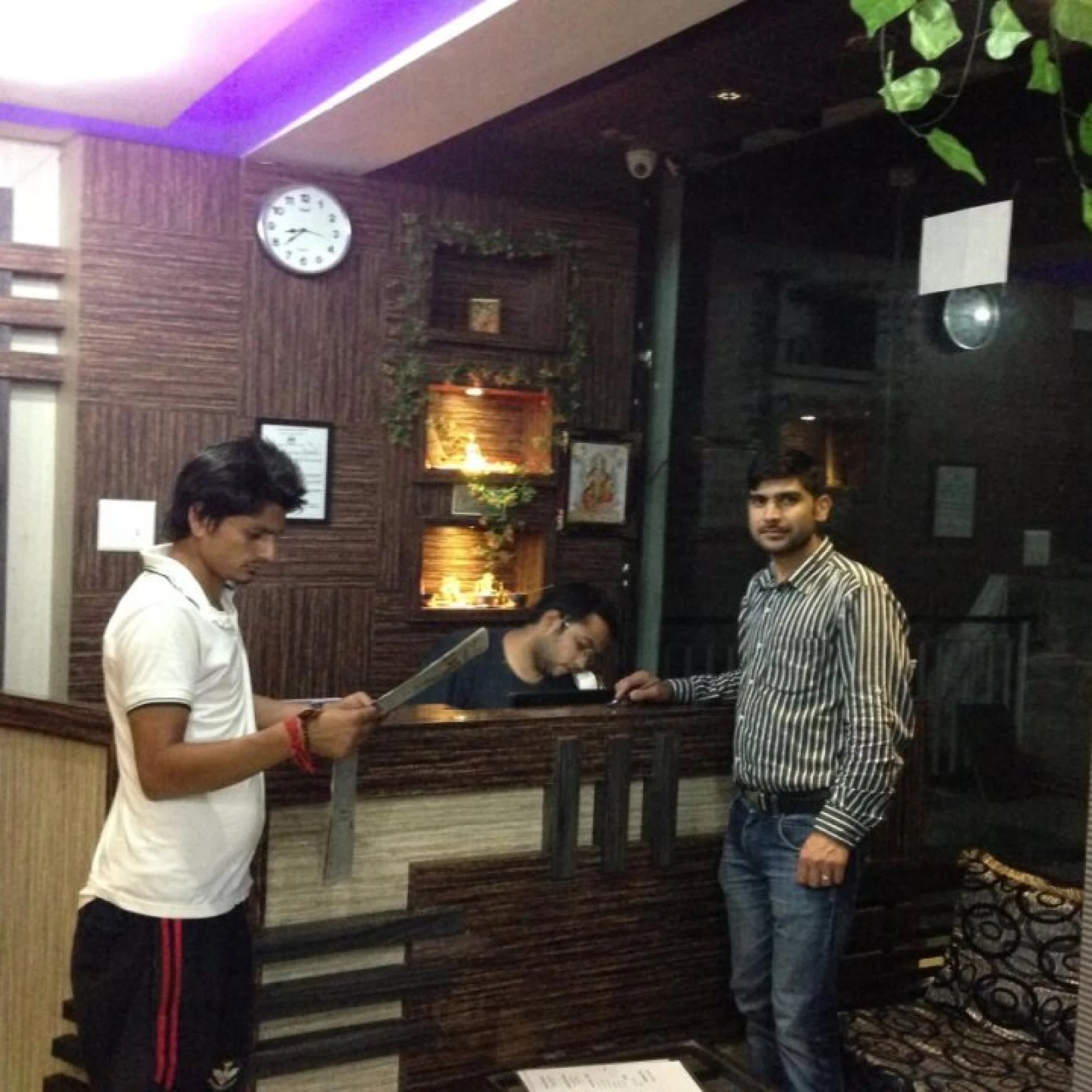 Hotel The Oak Valley 3*