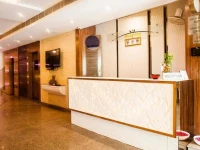 Hotel Poonam Plaza 3*
