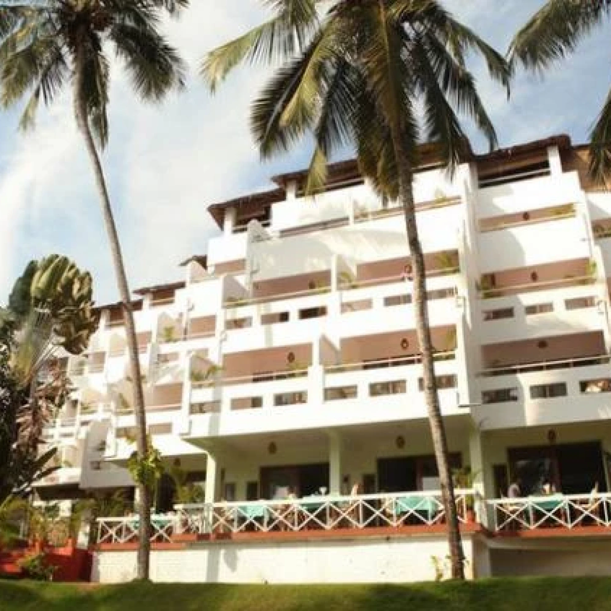 Soma Palmshore Beach Resort 3*
