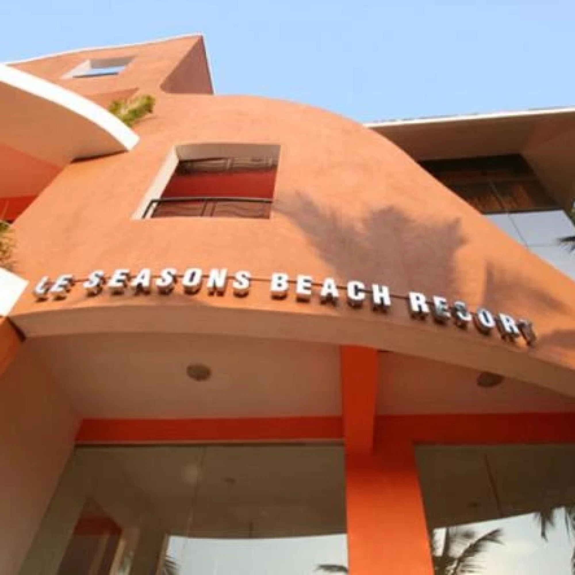 Le Seasons Beach Resort 3*