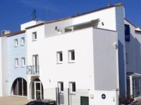 Kyriad La Rochelle Centre 2*