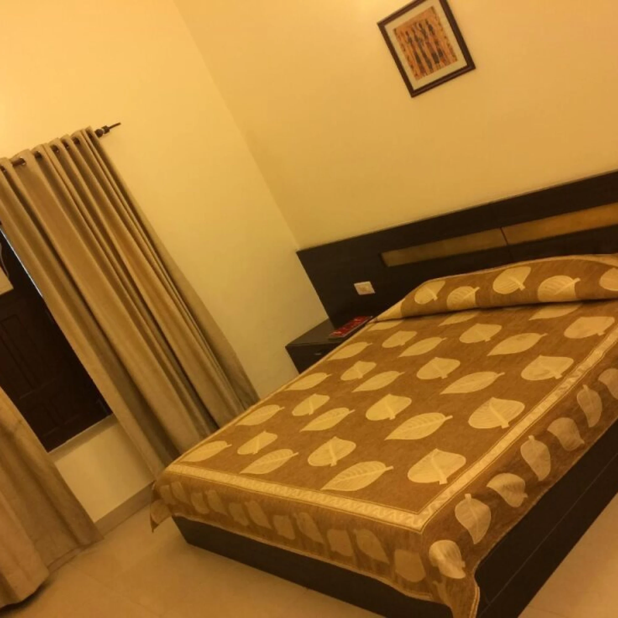 Cresent Villa 3*