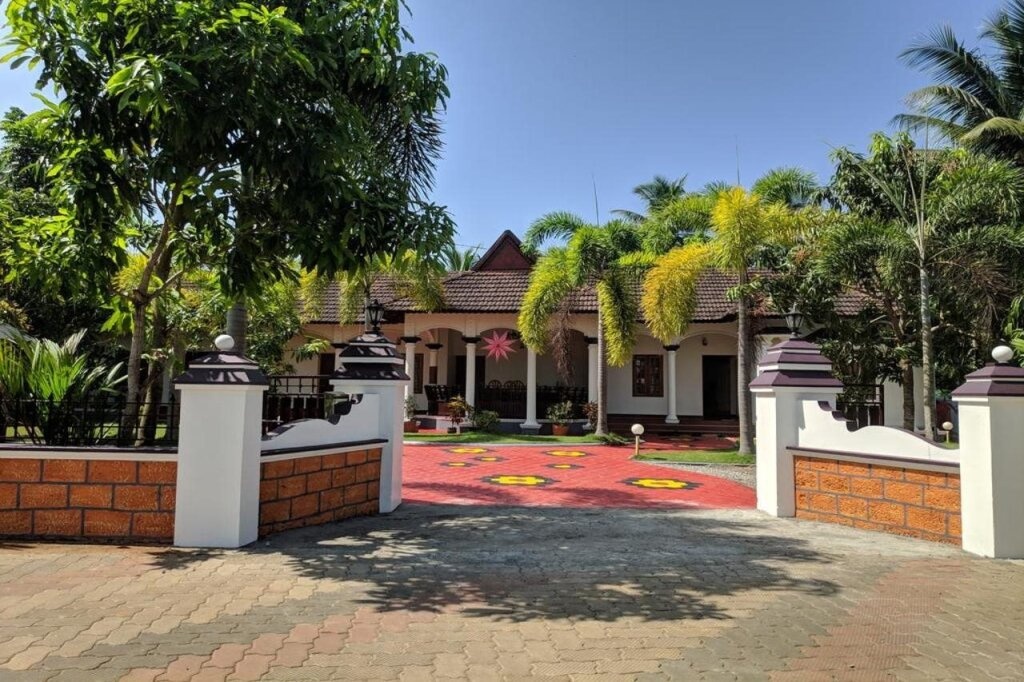 Sunny Days Homestay Alleppey 