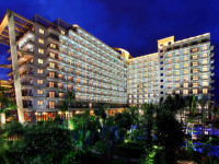 La Costa Seaside Resort hotel