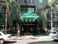 Somerset Salcedo Makati 2*