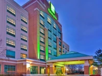 Holiday Inn and Suites Oakville Bronte 3*