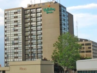 Holiday Inn Pointe Claire Airport Hotel 3*