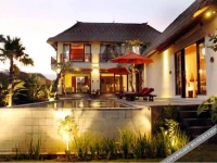 Enchanting Canggu Villa 3*