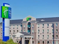 Holiday Inn Express Hotel and Suites Swift Current 3*