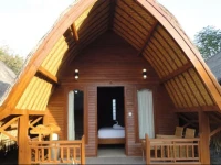 Gusung Indah Bungalow & Restaurant 
