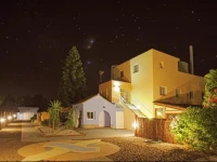Nexo Surf House 