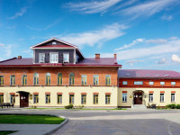Vyatskoe hotel