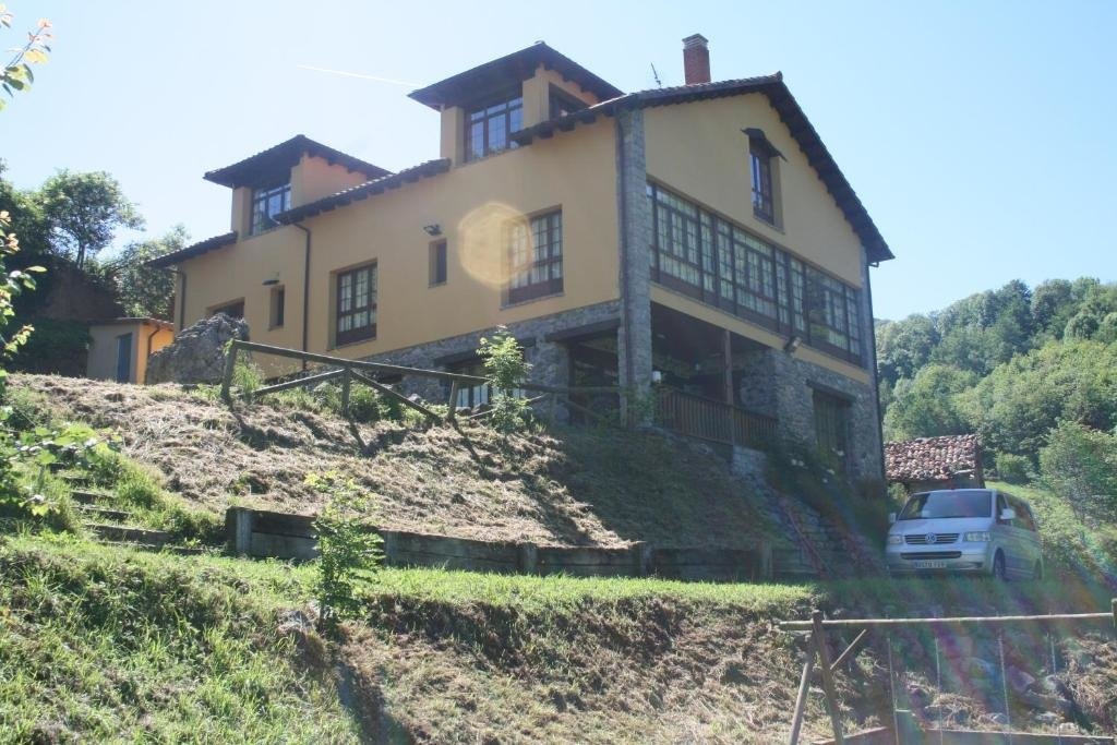 El Quesar de Gamoneo 3*