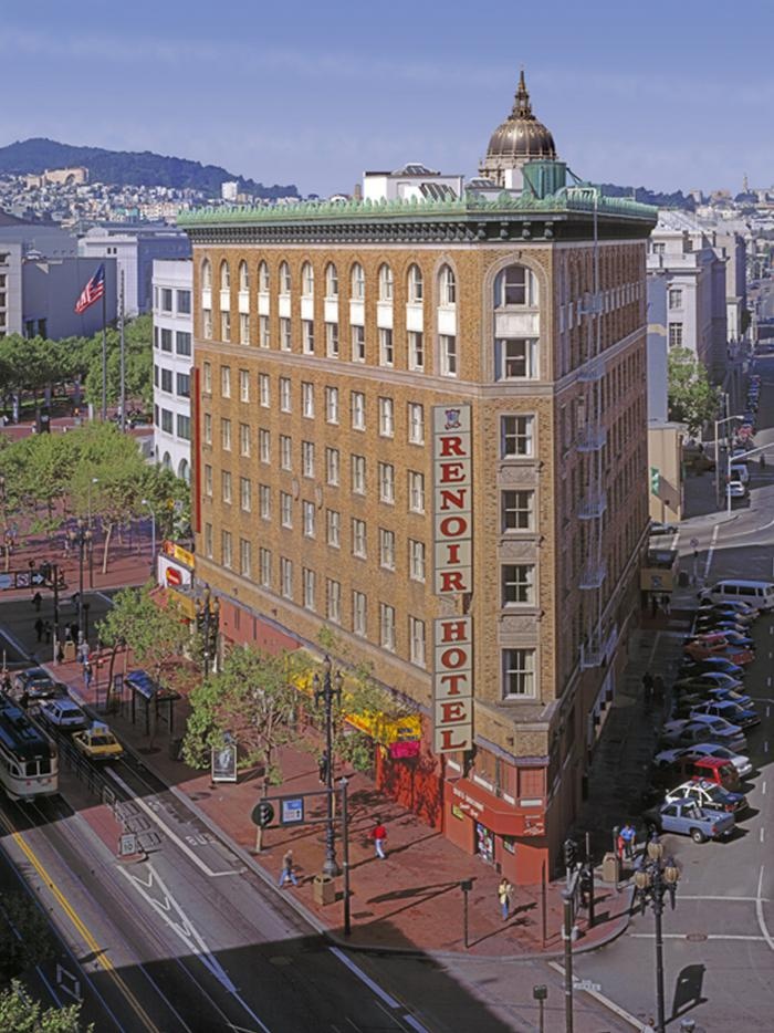 Renoir Hotel 2*