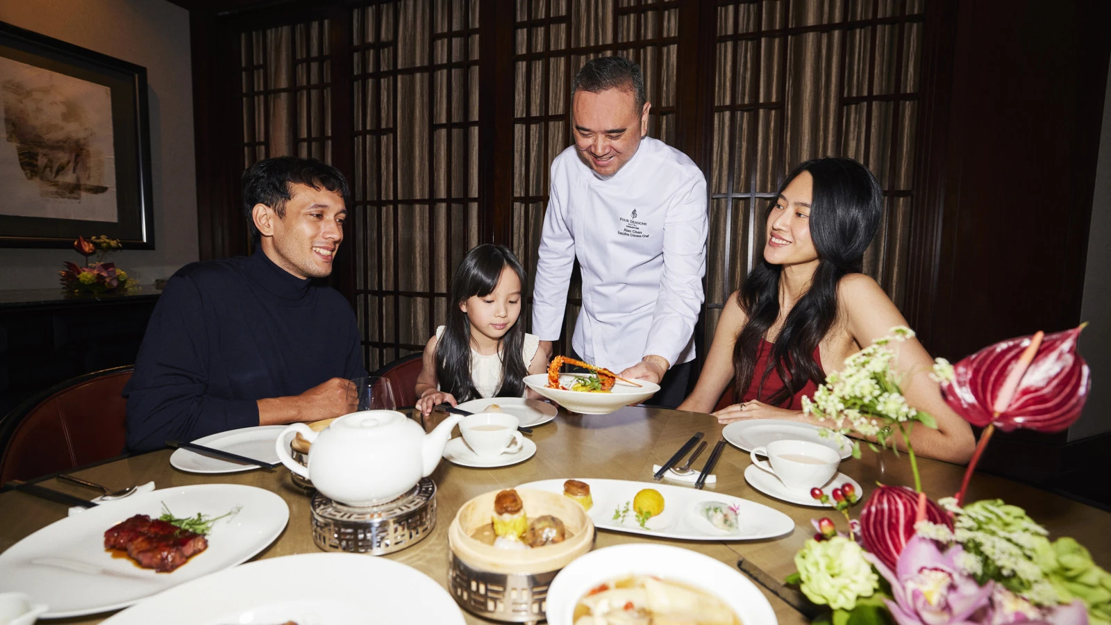 Four Seasons Hotel Singapore переосмысляет радость совместной трапезы