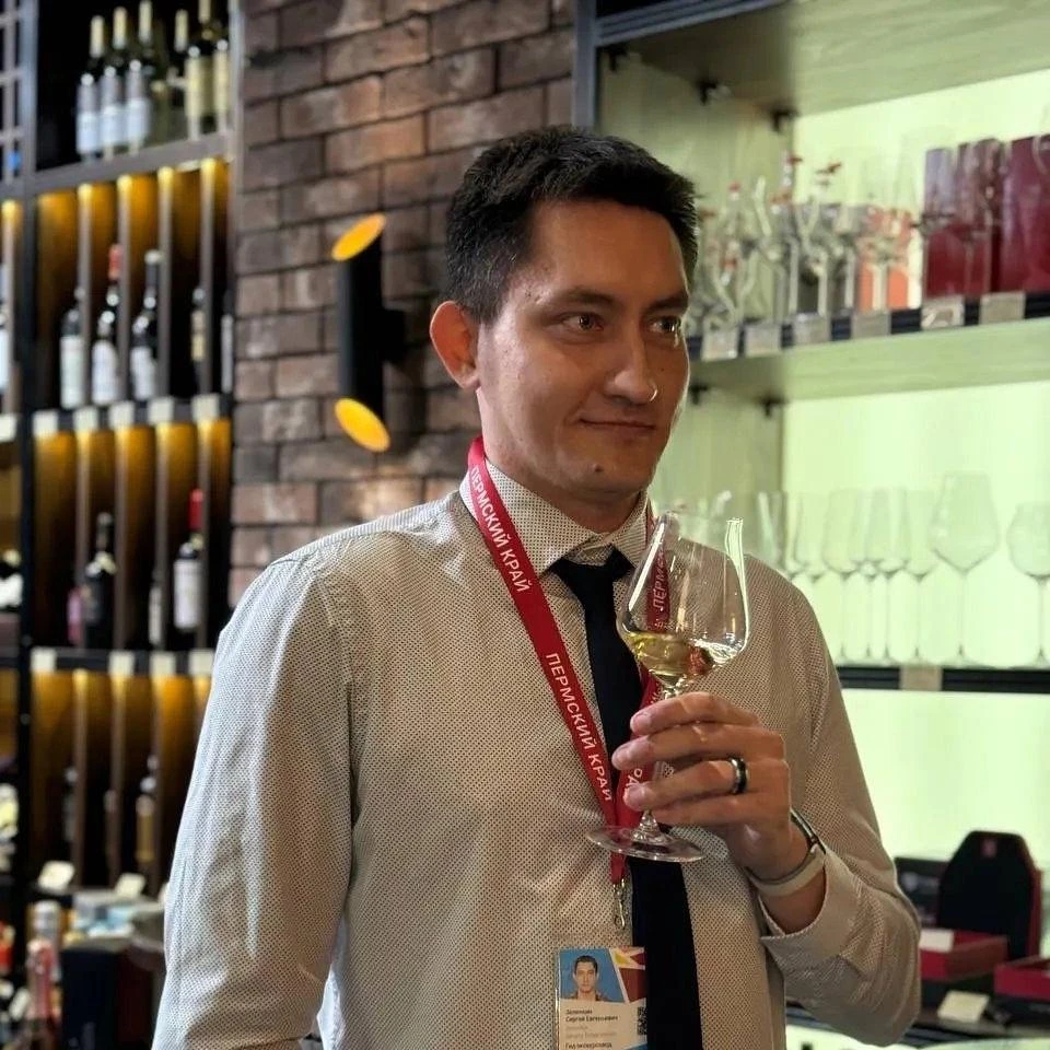 "Пермь с бокалом вина". Экскурсия с дегустацией!