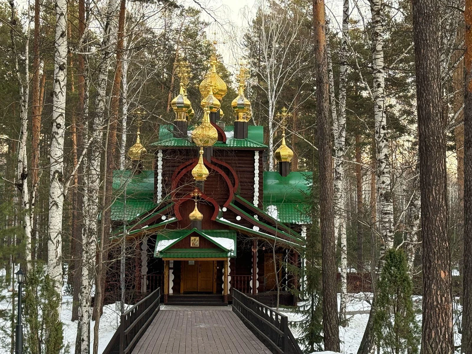 Екатеринбург. Погружение в историю династии Романовых. (Ганина Яма, Ново-тихвинский Монастырь, Храм, Екатеринбург, завтрак и обед). Тур из Тюмени.