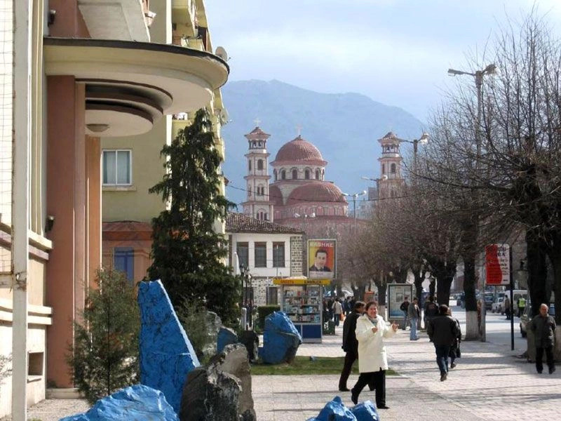 Корча город