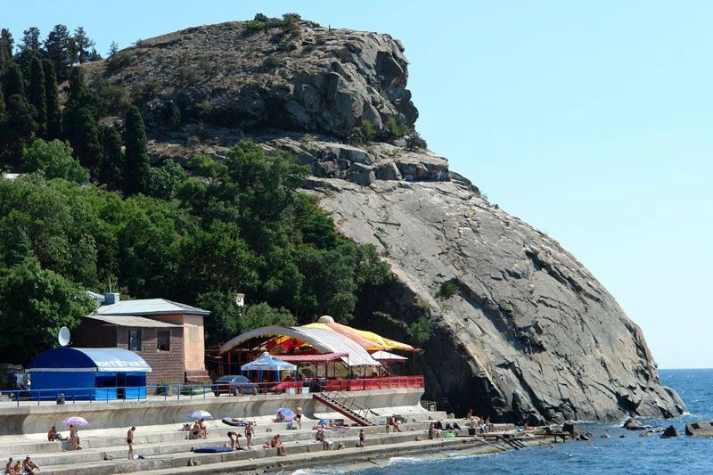 Утёс (Карасан)