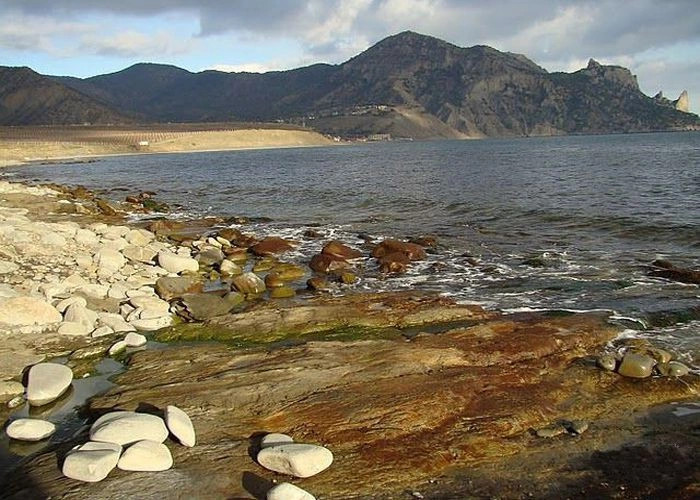 Весёлое (Кутлак)