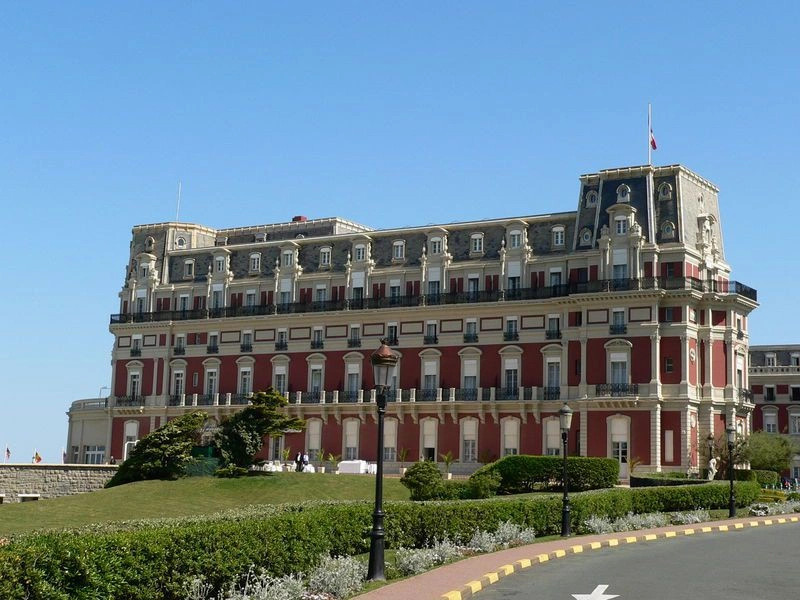 Биарриц