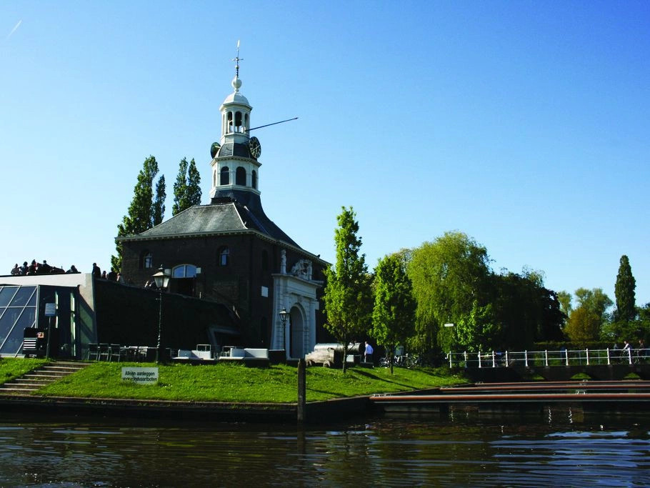 Лейден