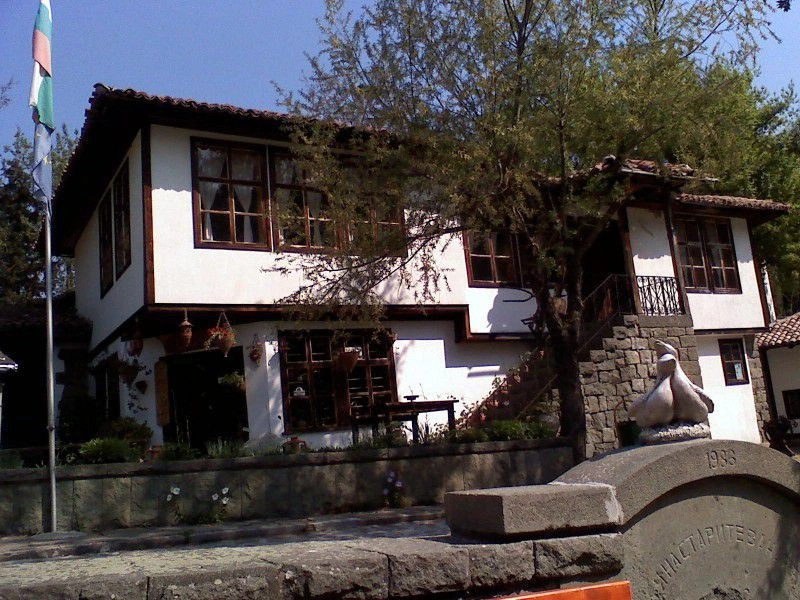 Айтос