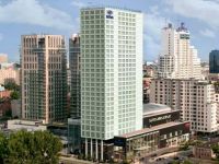  Hilton Warsaw Hotel and Convention Centre