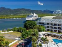  Pullman Reef Hotel Casino